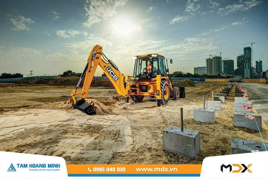 JCB 3CX (Backhoe Loader)